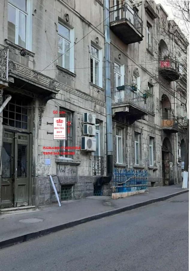 Taj Hostel Tbilissi Extérieur photo
