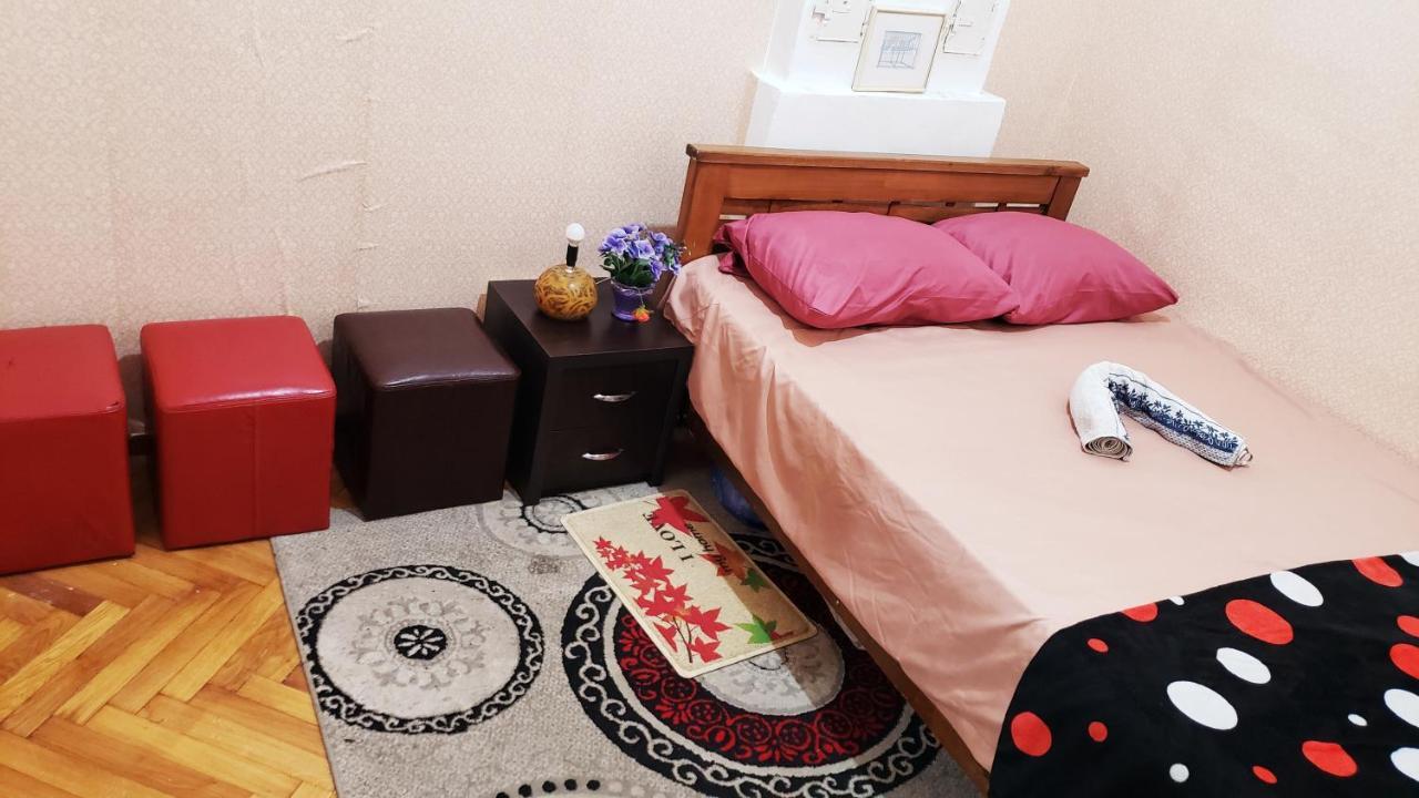 Taj Hostel Tbilissi Extérieur photo